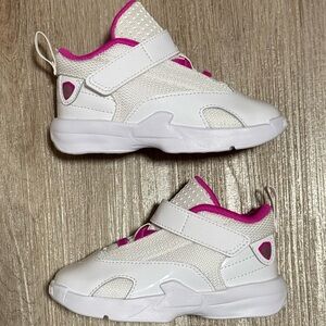 Nike Air Jordan Max Aura 6 TD Velcro Easy On Sneakers Baby Toddler Size 6C New